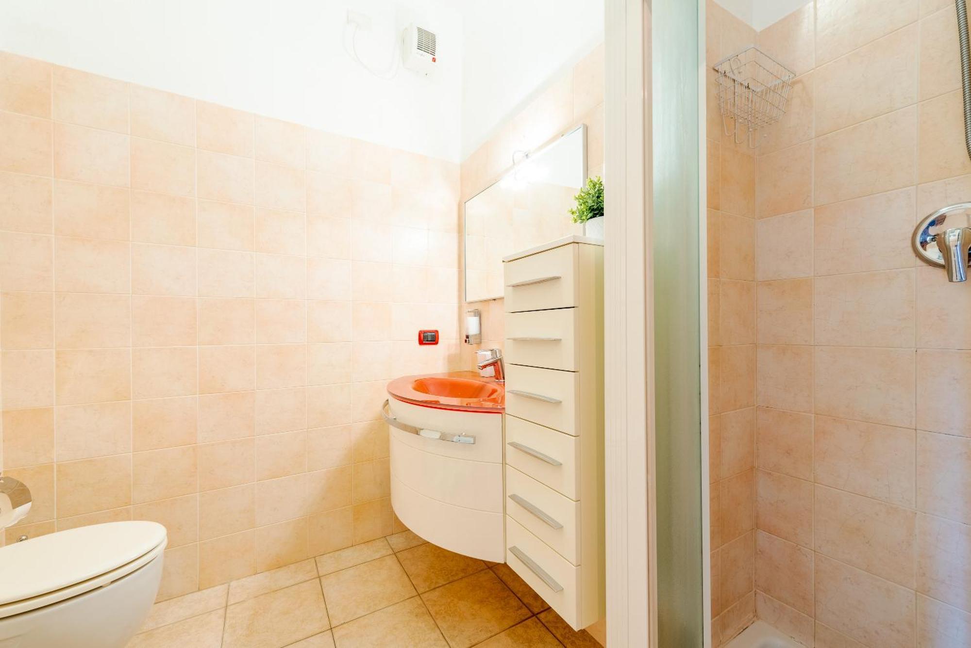 Guest Planet - Rosso Milano Apartment - Navigli Area Buitenkant foto